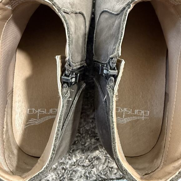 Dansko Charlene Milled Nubuck Ankle Boots Taupe Leather Wedge Zip 37 US 6.5-7 - Picture 5 of 7